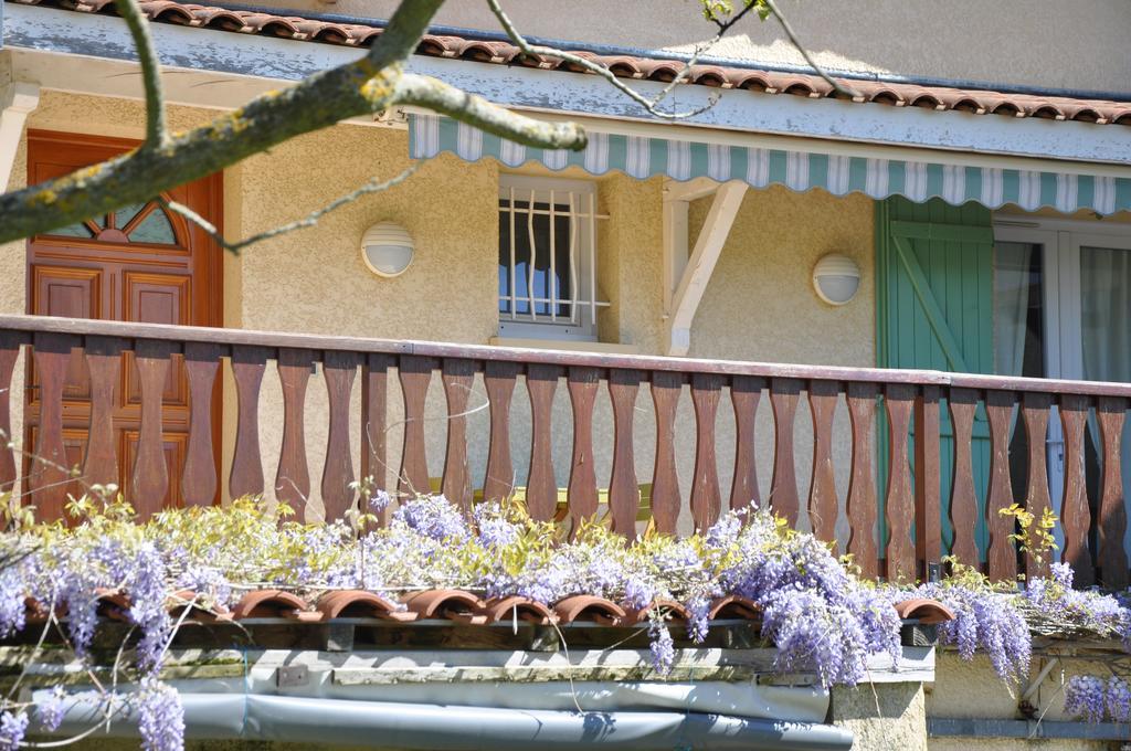 Bed and Breakfast La Bergerie Pollionnay Exterior foto